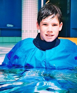 play cagoule survival swimming underwater pool